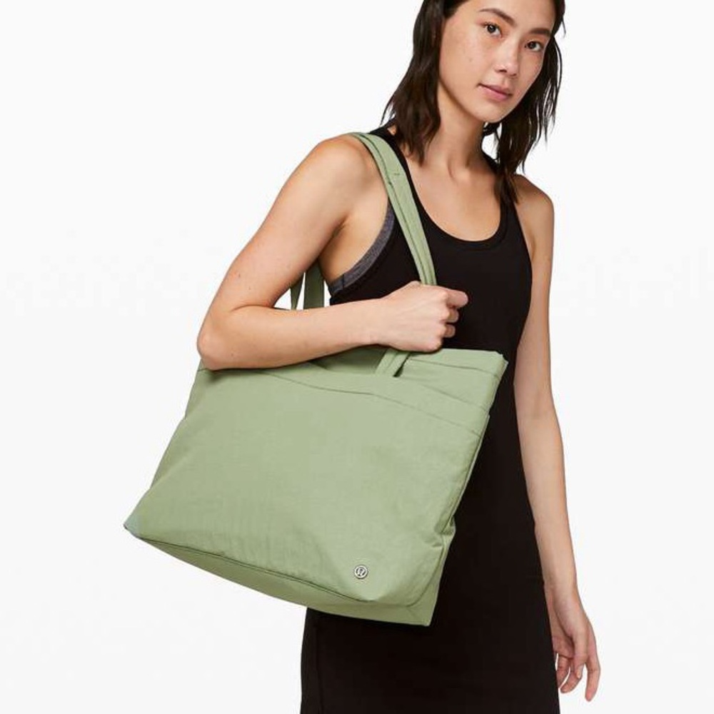 Lululemon On My Level Tote Desert Green